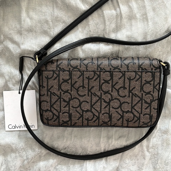 Calvin Klein crossbody bag - Picture 3 of 4